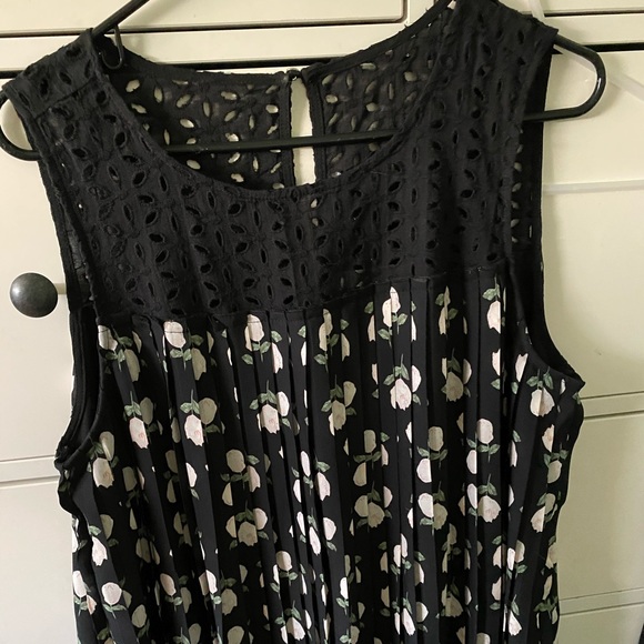 Cutest tank by Rickis - Picture 1 of 3